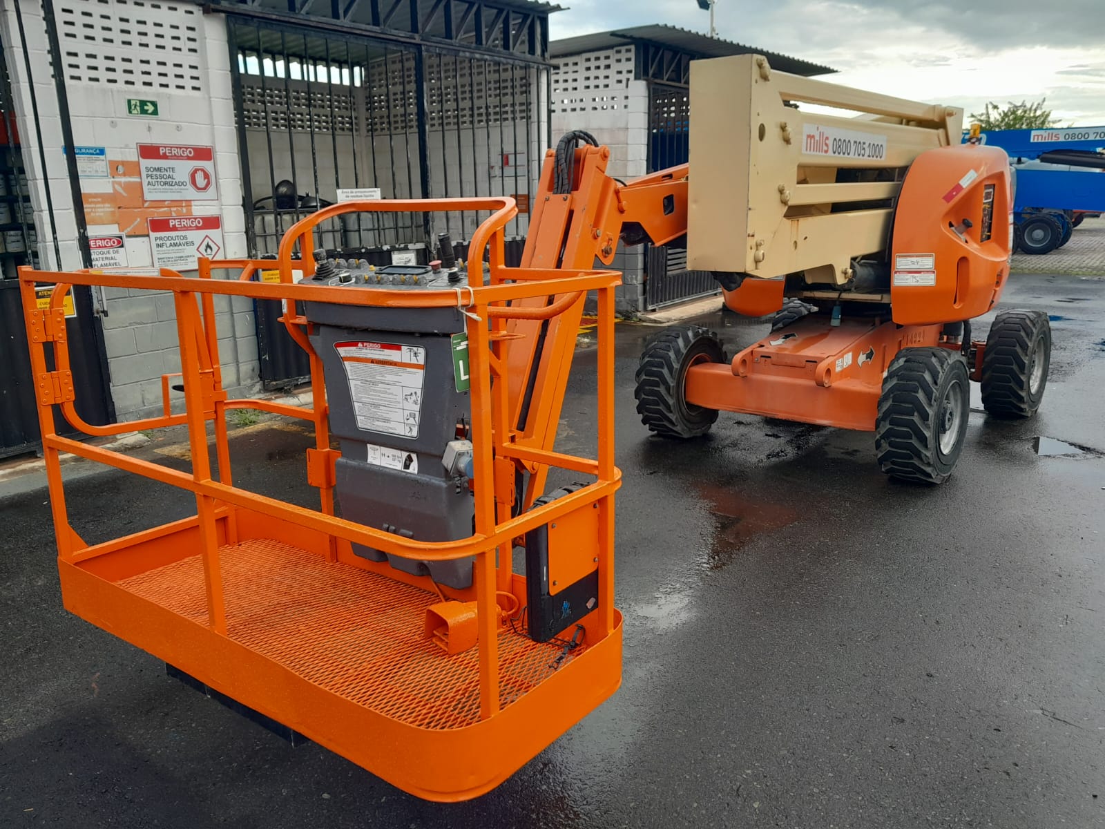 Plataforma Elevatória Articulada Diesel 450AJ-SII