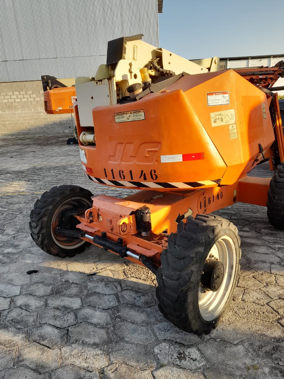 Plataforma Elevatória Articulada Diesel 340AJ