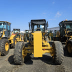 Motoniveladora Caterpillar 120