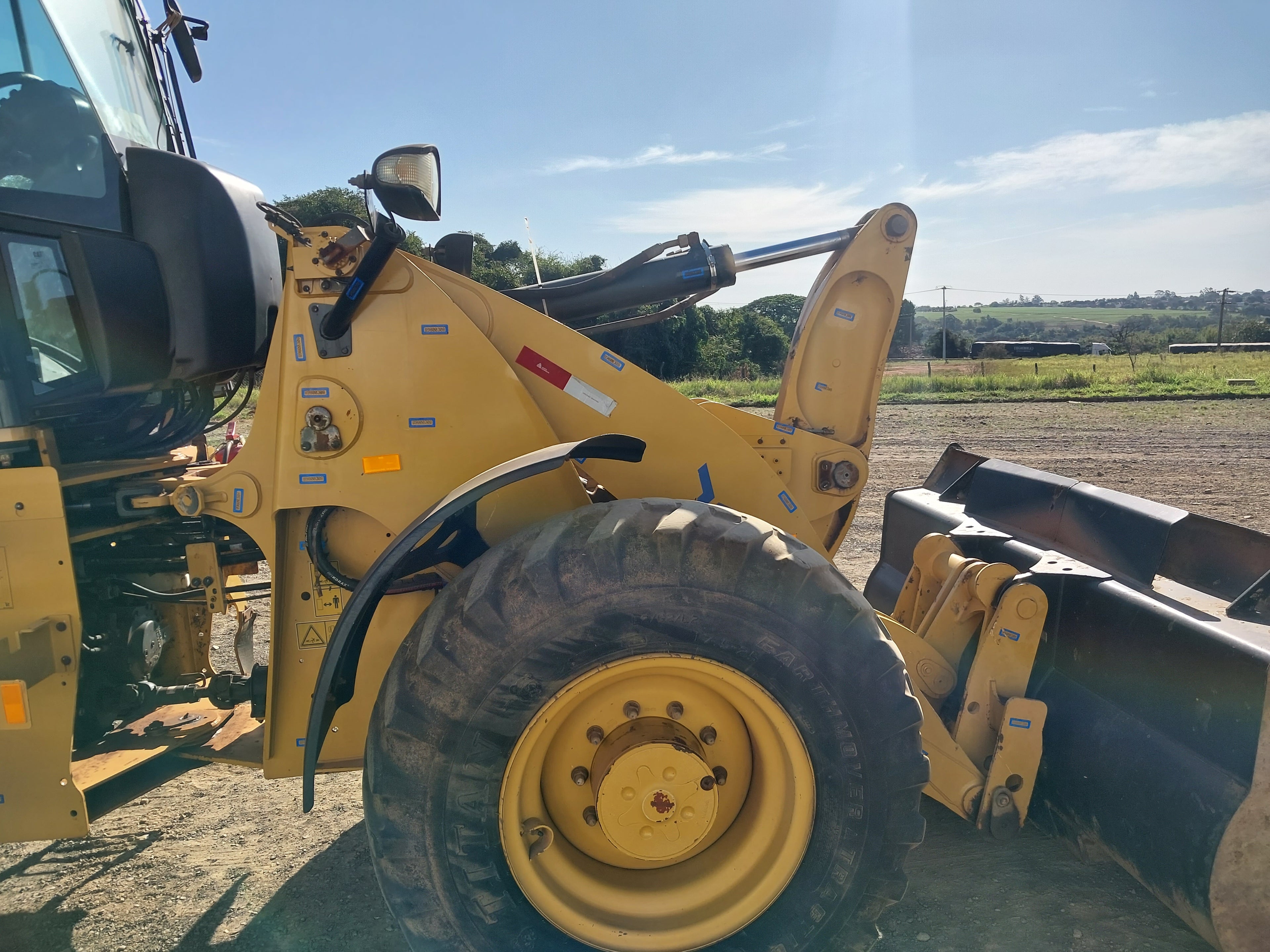 Pá Carregadeira Caterpillar 920K