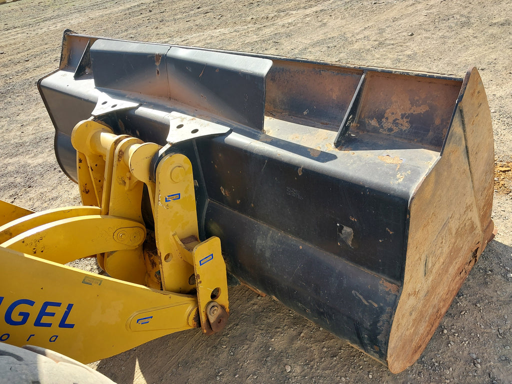 Pá Carregadeira Caterpillar 920K