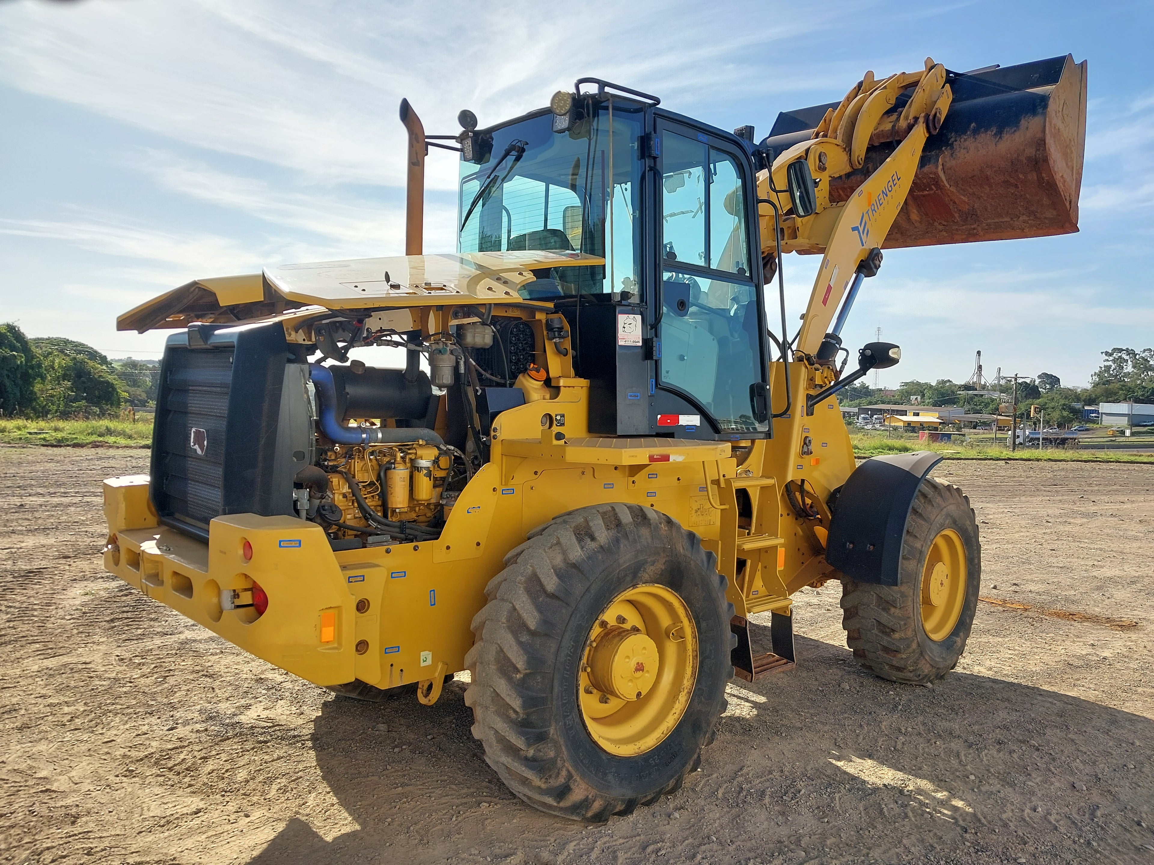 Pá Carregadeira Caterpillar 920K
