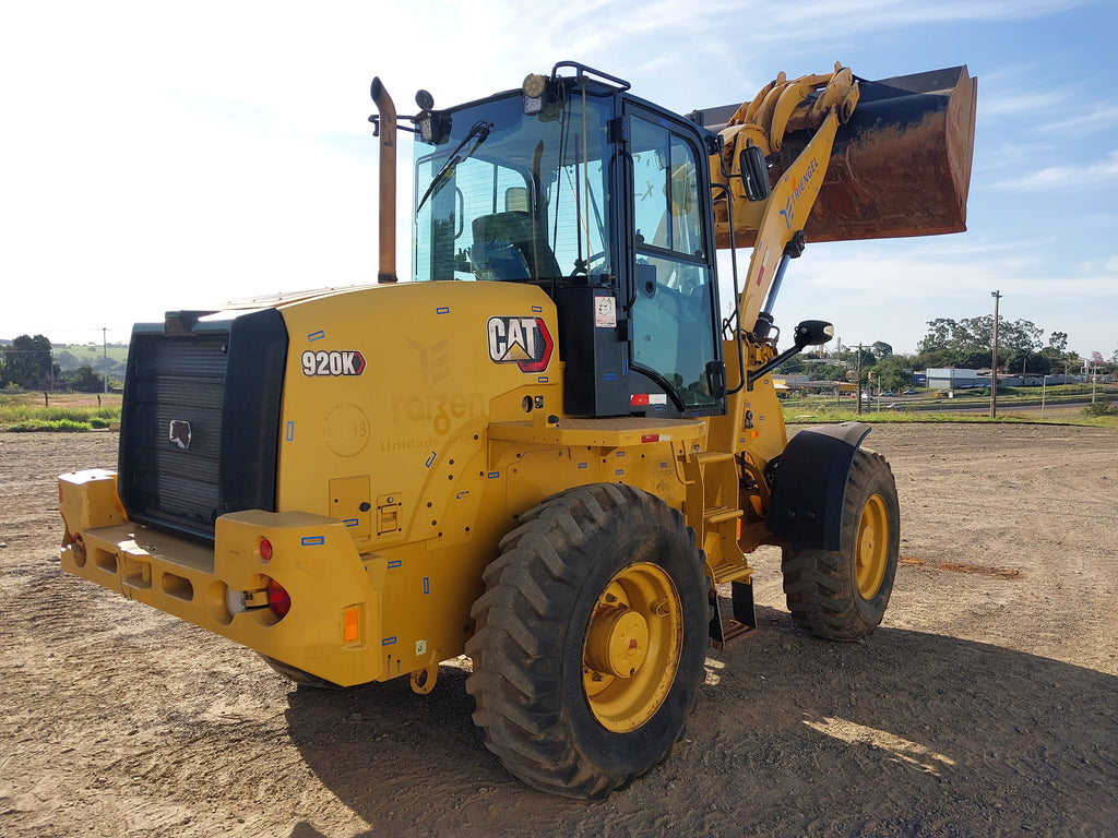 Pá Carregadeira Caterpillar 920K