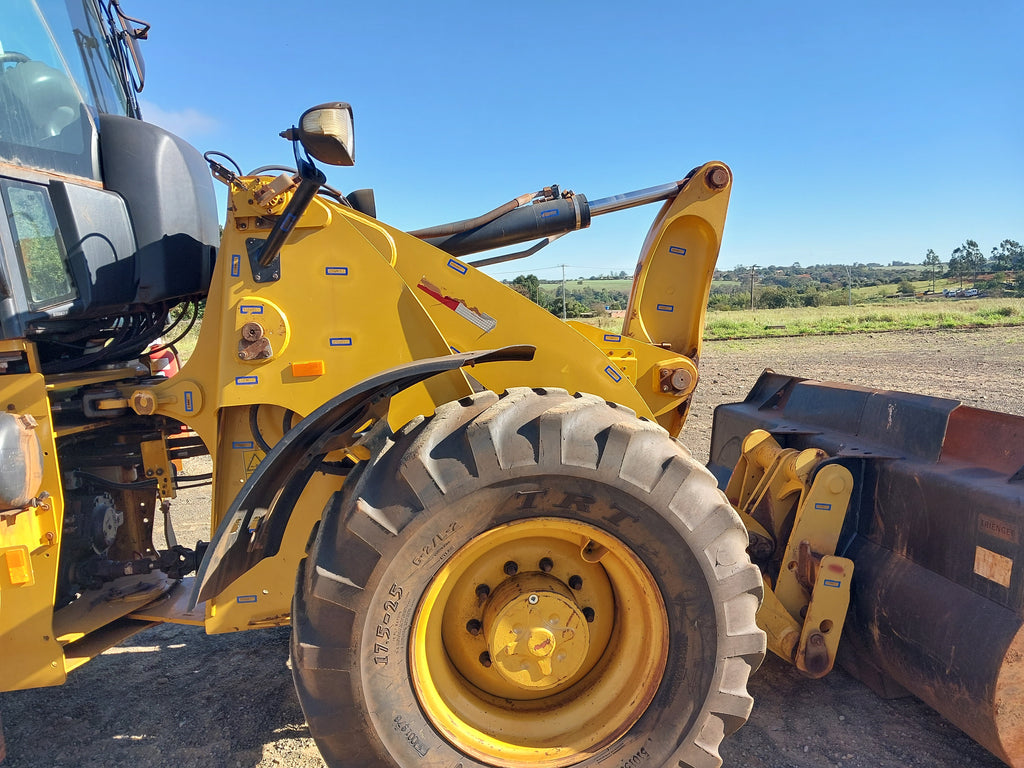 Pá Carregadeira Caterpillar 920K
