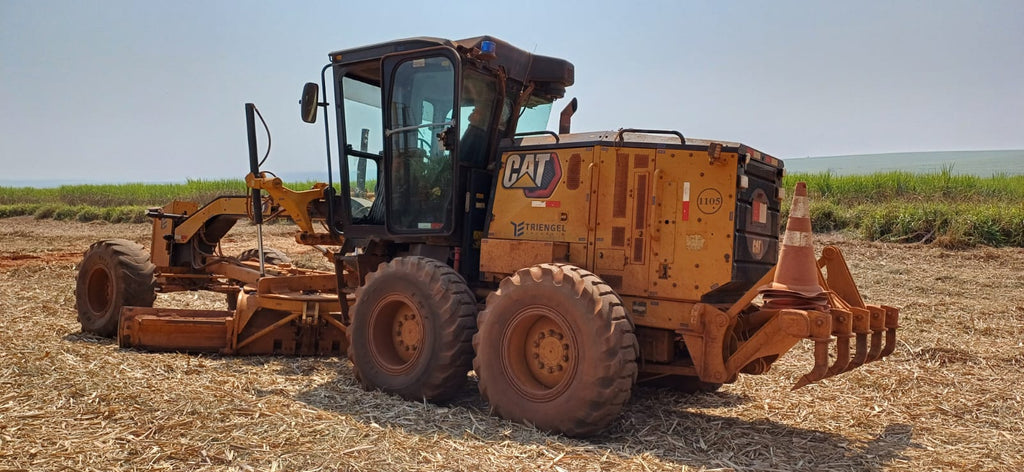 Motoniveladora Caterpillar 120