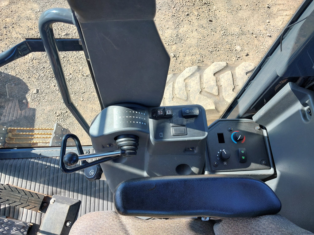 Motoniveladora John Deere 620G