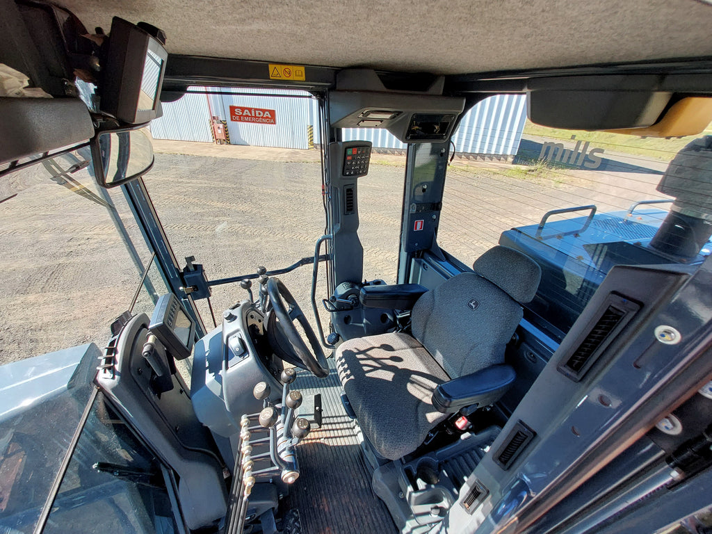 Motoniveladora John Deere 620G