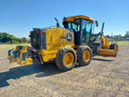 Motoniveladora John Deere 620G