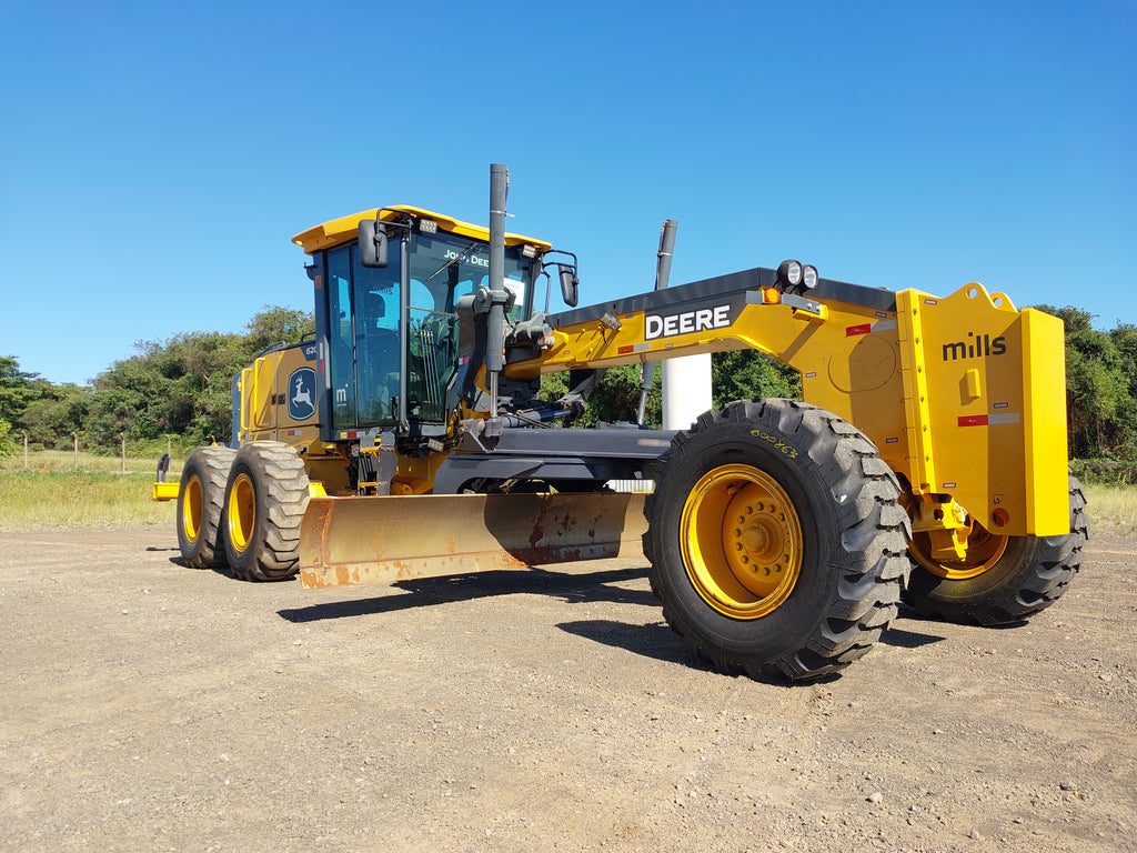 Motoniveladora John Deere 620G