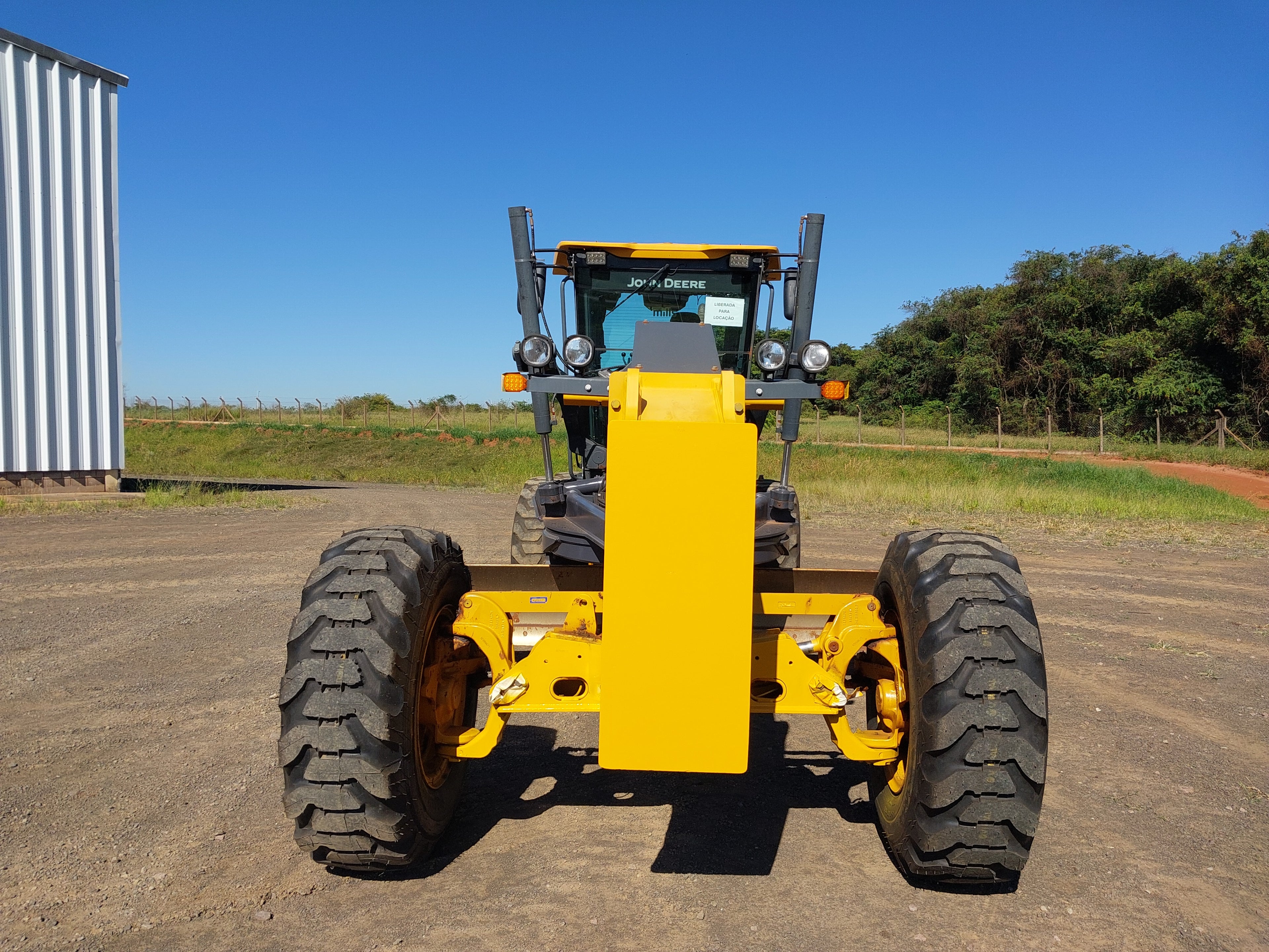 Motoniveladora John Deere 620G