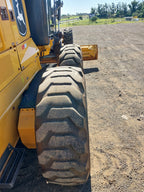 Motoniveladora John Deere 620G