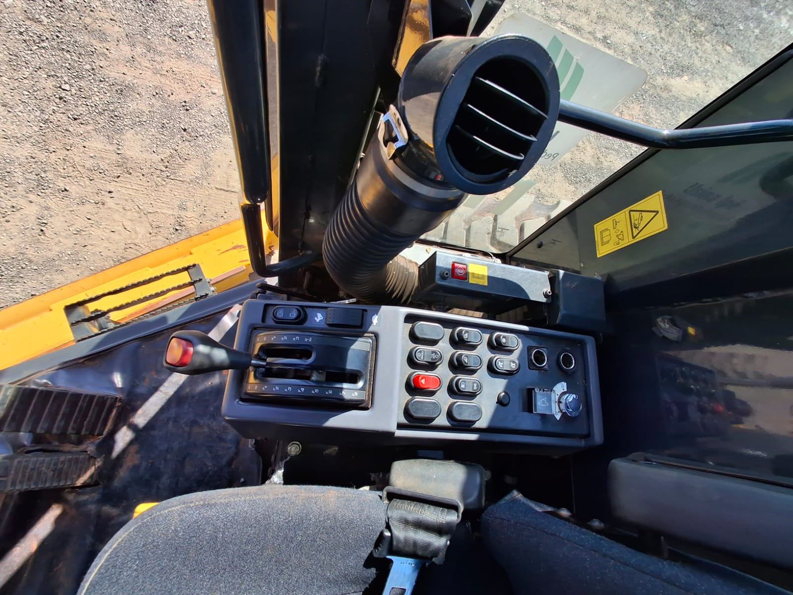Motoniveladora Komatsu GD655-5