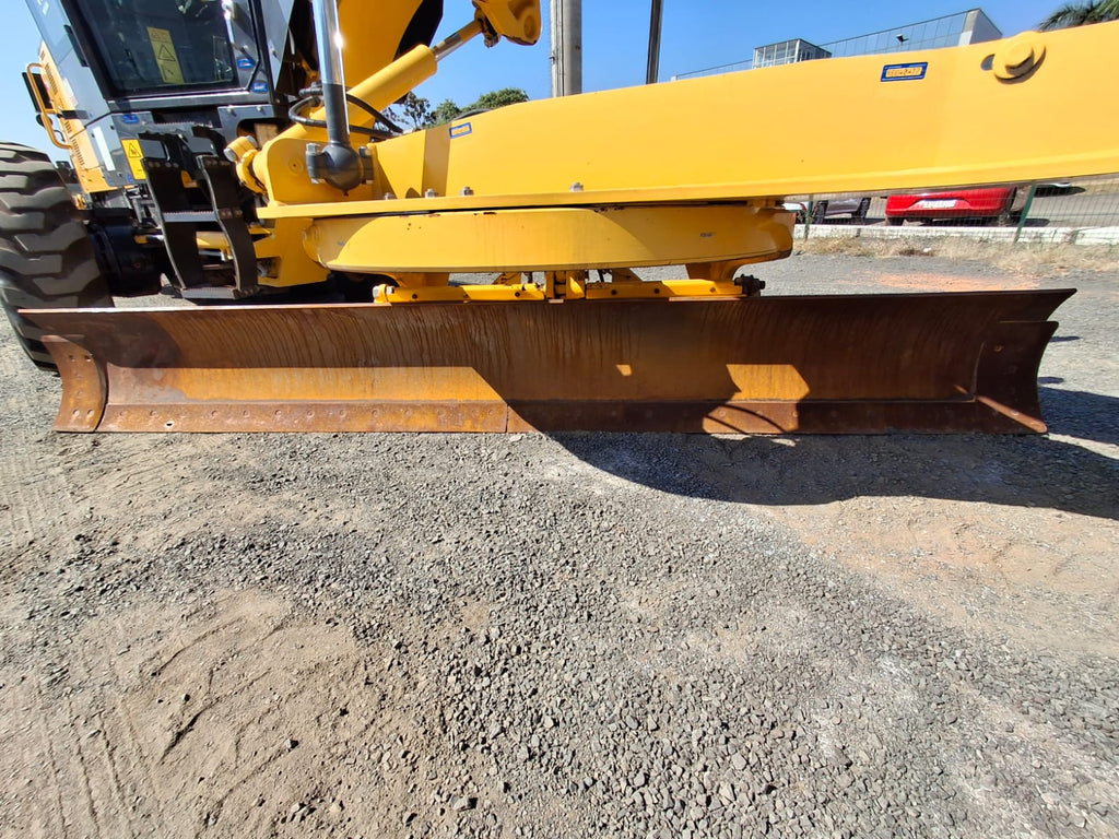 Motoniveladora Komatsu GD655-5
