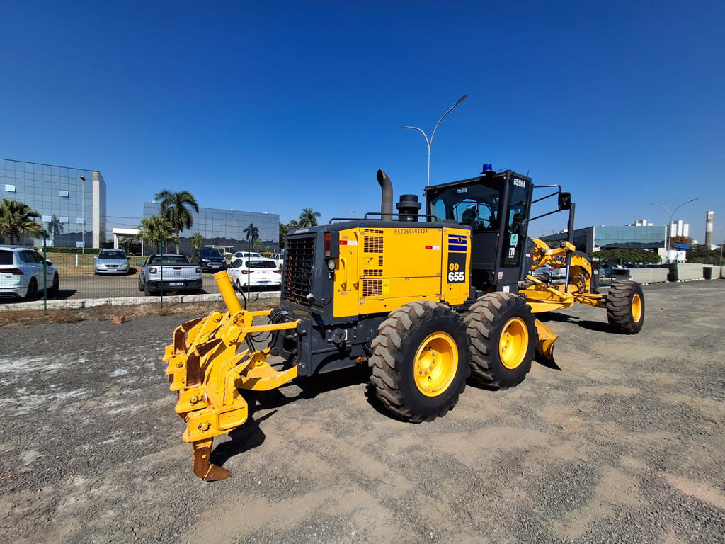 Motoniveladora Komatsu GD655-5
