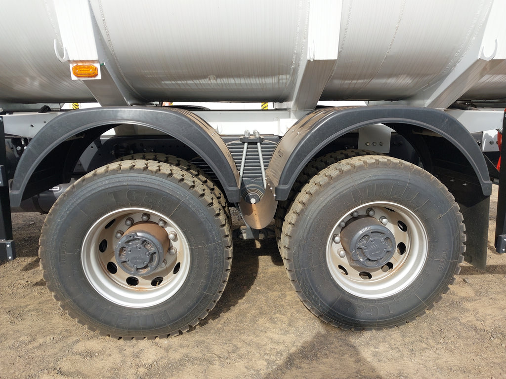Caminhão Volvo VMX 360 Max 6x4 2p