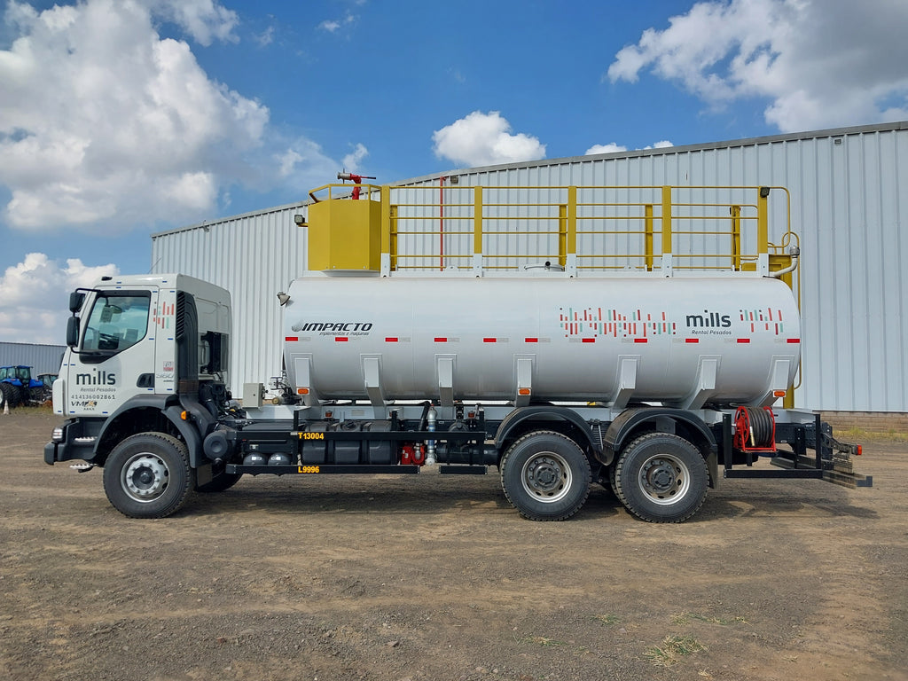 Caminhão Volvo VMX 360 Max 6x4 2p