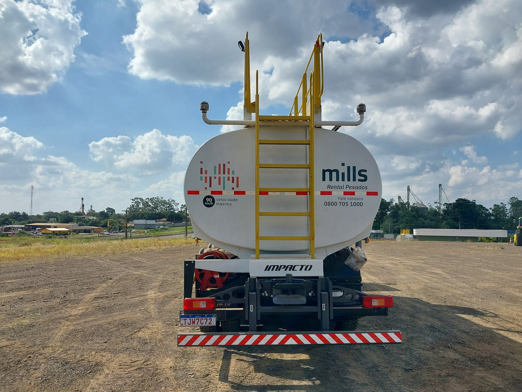 Caminhão Volvo VMX 360 Max 6x4 2p
