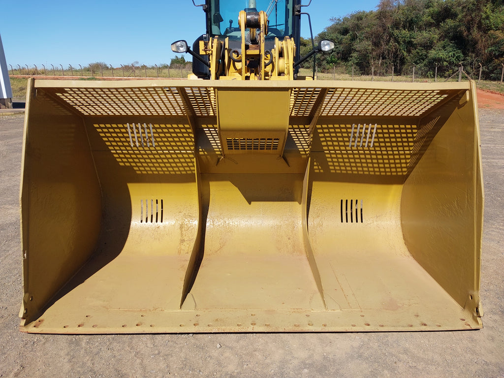 Pá Carregadeira Caterpillar 938K