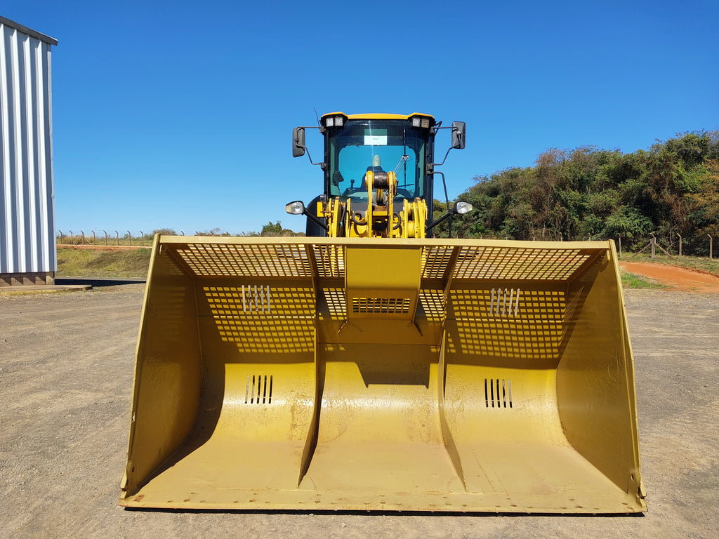 Pá Carregadeira Caterpillar 938K