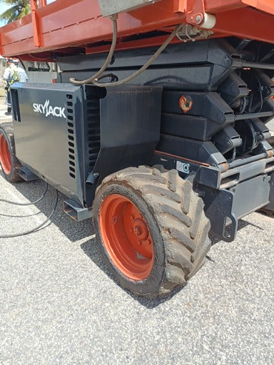 Plataforma Tesoura Diesel SJ 6832 RT