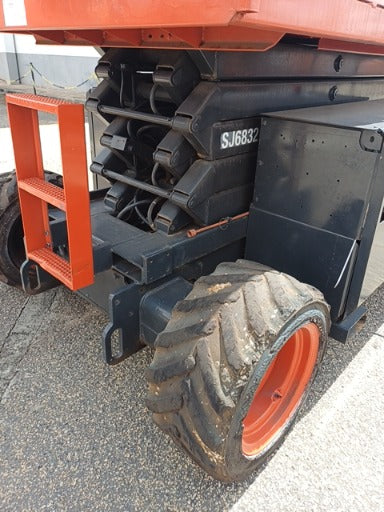 Plataforma Tesoura Diesel SJ 6832 RT