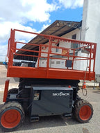 Plataforma Tesoura Diesel SJ 6832 RT