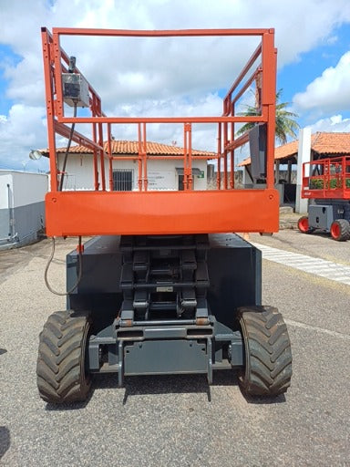 Plataforma Tesoura Diesel SJ 6832 RT