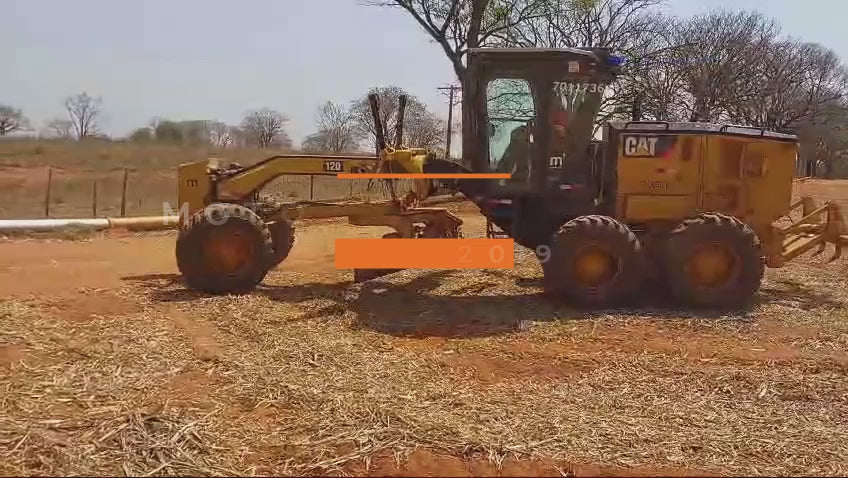 Motoniveladora Caterpillar 120
